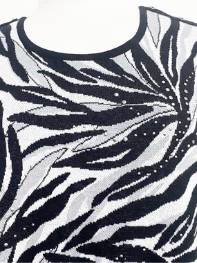 Alfred Dunner Black & White Leaf-Patterned Soft Thick Long Sleeve Sweater Top 2X